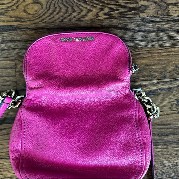 Michael Kors Bedford flap Small Pebbled Leather Crossbody Bag – Fuchsia Pink - Picture 11 of 16